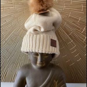 Women’s Pom Pom Cream Colored Slouchy Beanie Hat One Size